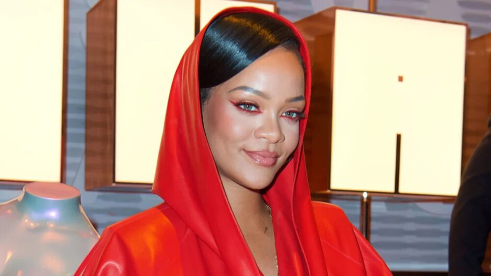Rihanna-Makes-Her-First-Public-Appearance-Since-Giving-Birth,-worldforumlive.jpg