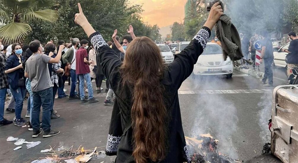 The-Courage-Of-Young-Iranian-Women-In-Fighting-For-Freedom.jpg